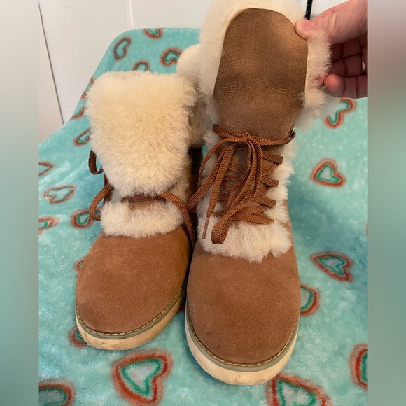 RJ’s Fuzzies sheepskin slip on boots. Worn one time.Great condition. Comfortable - Picture 3 of 5